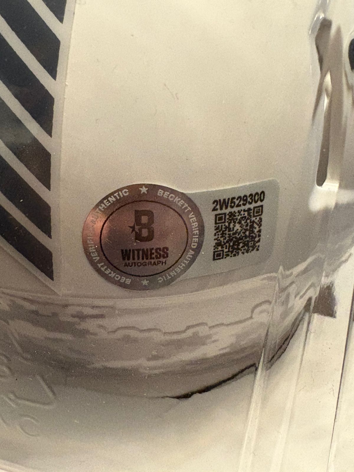 Mini Casco Firmado Kareem Hunt- Salute To Service-Beckett