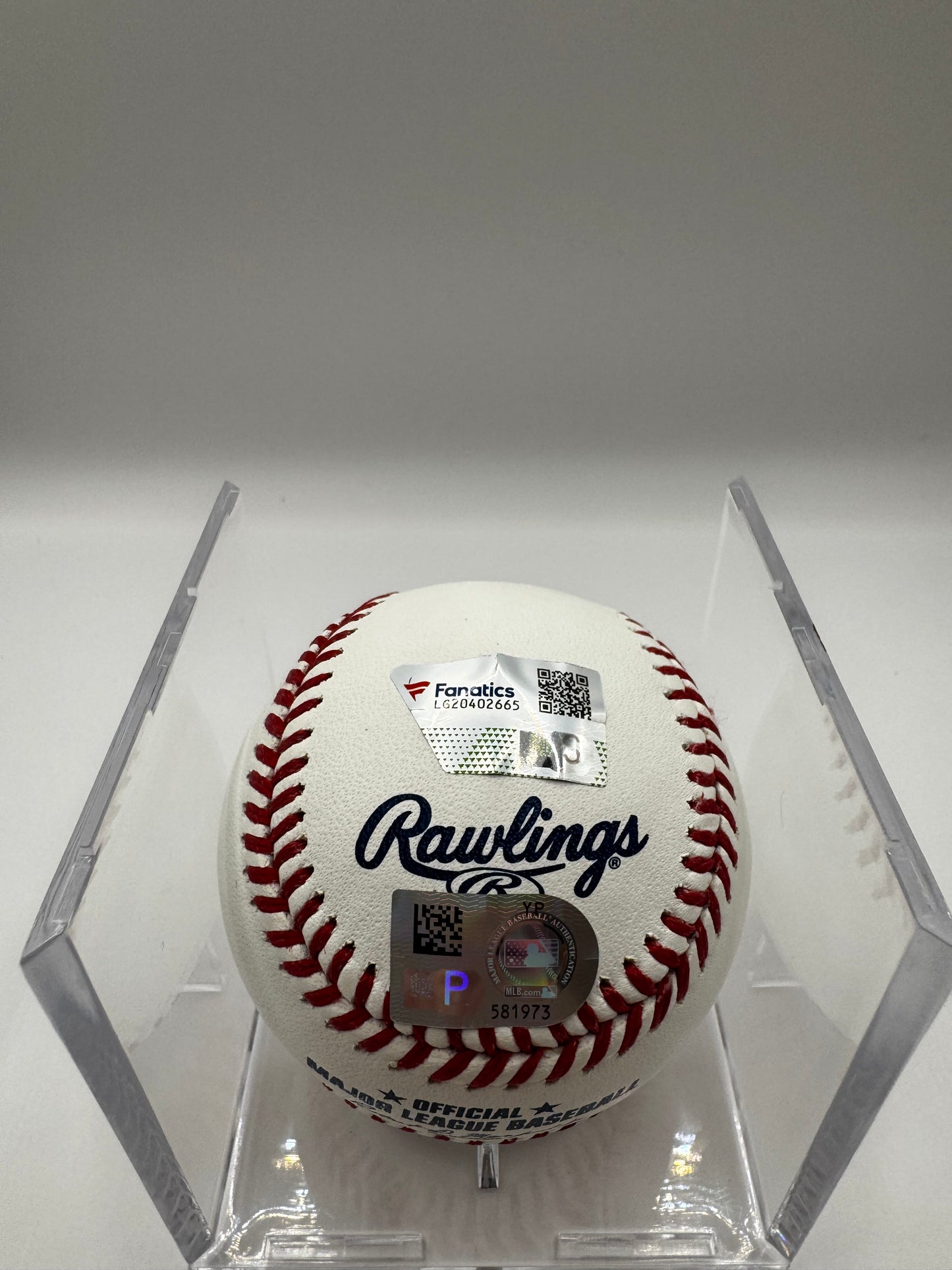 BOLA FIRMADA JORDAN WALKER Inscripción “MLB DEBUT 3-30-23”
