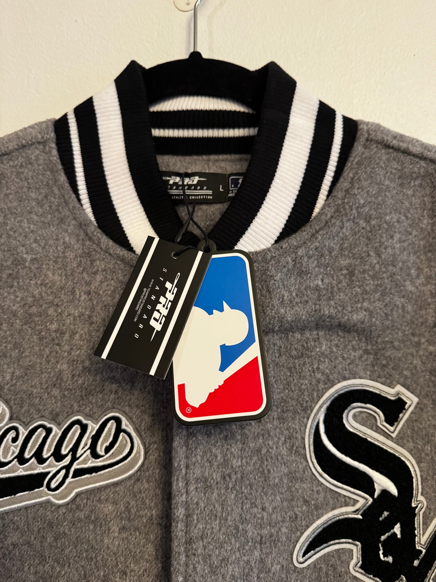CHICAGO WHITE SOX VARSITY JACKET PRO STANDARD