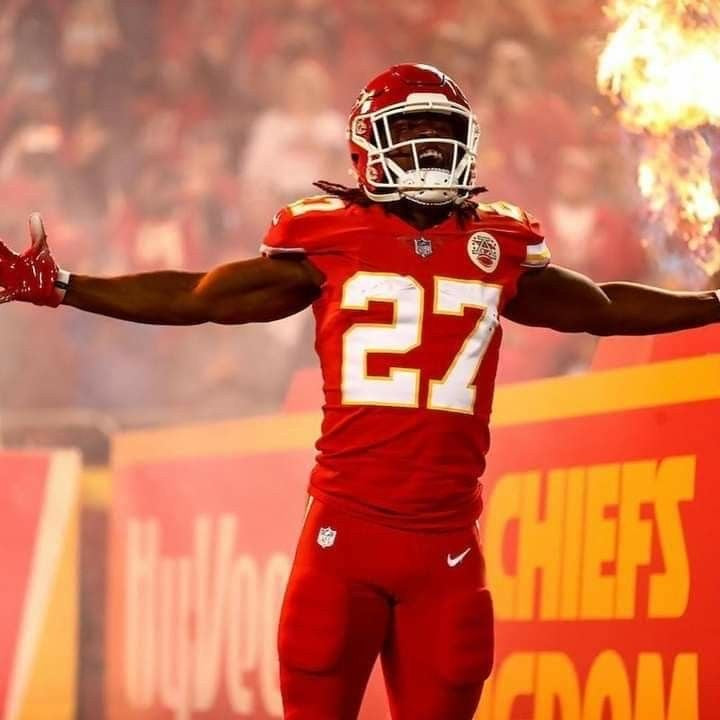 Mini Casco Firmado Kareem Hunt- Salute To Service-Beckett