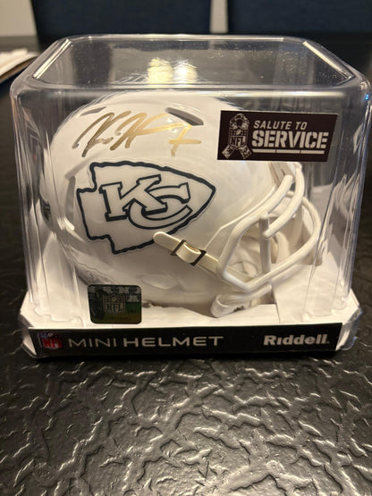 Mini Casco Firmado Kareem Hunt- Salute To Service-Beckett