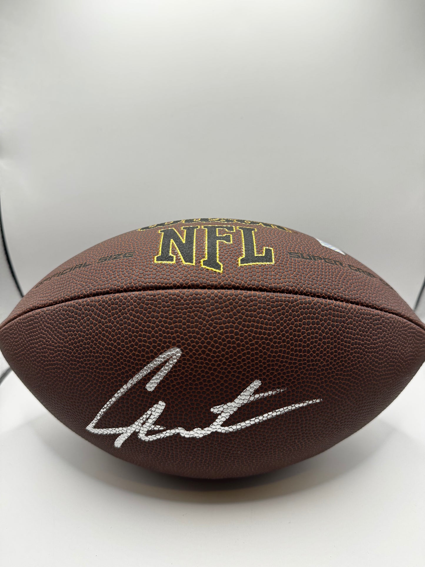 Balón firmado CAM NEWTON